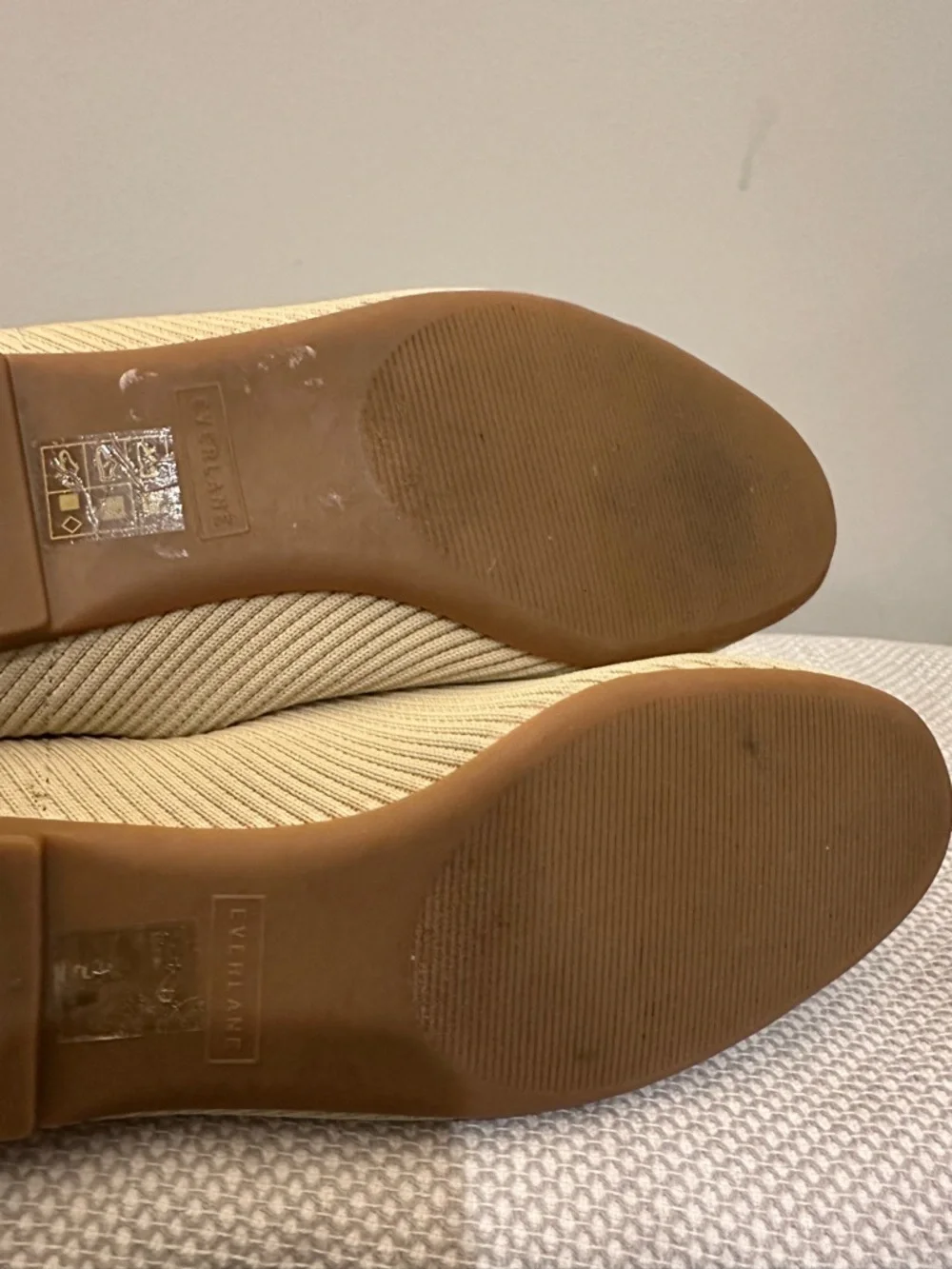 Everlane Day Glove ReKnit Ballet Flats Beige Ribbed Knit Size 8 Comfort EUC
